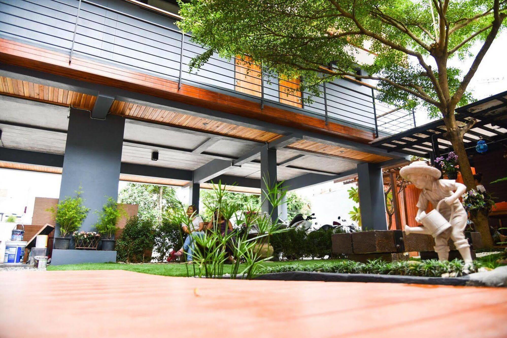 Le Terrarium Bed & Sleep Chiang Rai Ξενοδοχείο Εξωτερικό φωτογραφία